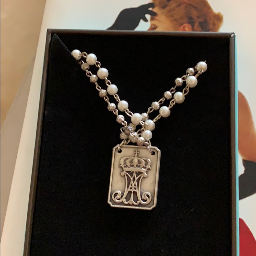 Lovely necklace